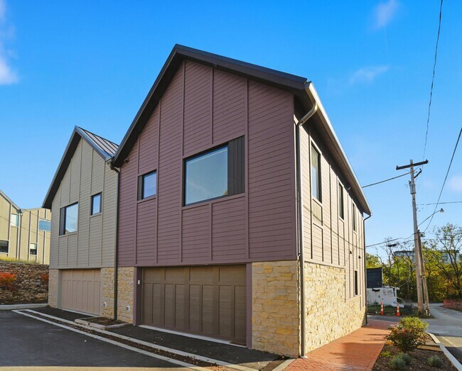 Building Photo - 35 N Blacksmith Ln