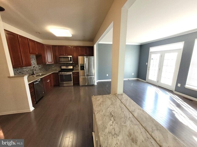 Foto del edificio - 4008 Spirea Ct