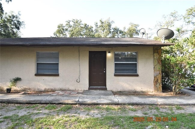 Building Photo - 10405 N Arden Ave