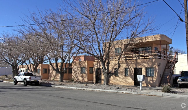 Building Photo - 311-319 12th St SW