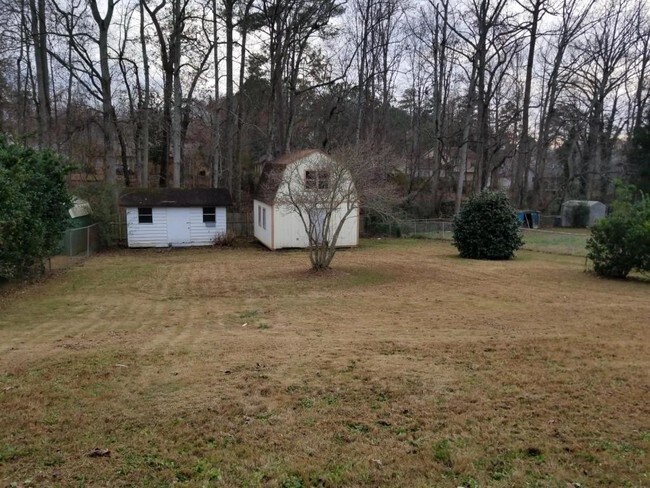 Building Photo - 1479 Eastgate Rd
