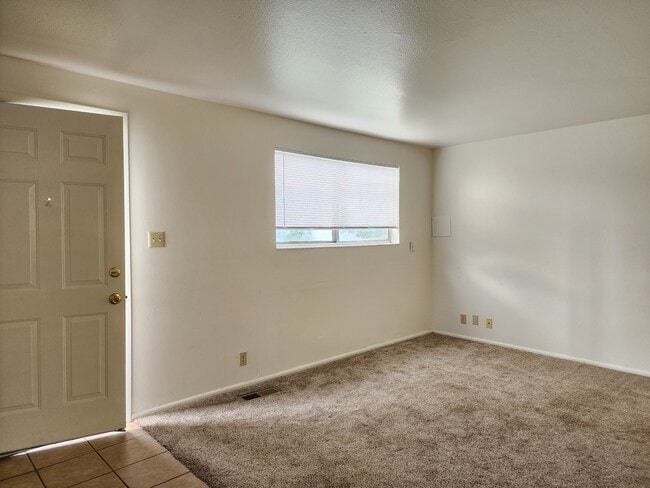 Building Photo - 624 N 340 E