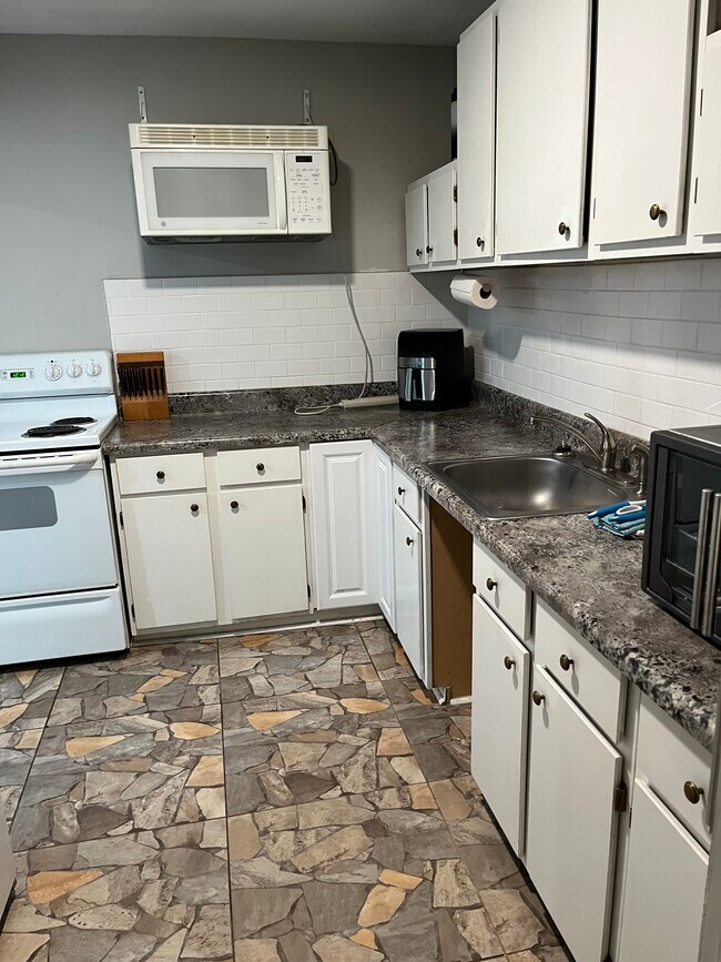 Foto del edificio - 9342 Fox Run Dr