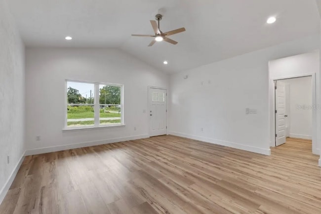 Building Photo - 511 NW 2nd Ave