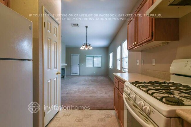 Foto del edificio - 43865 Gingham Ave