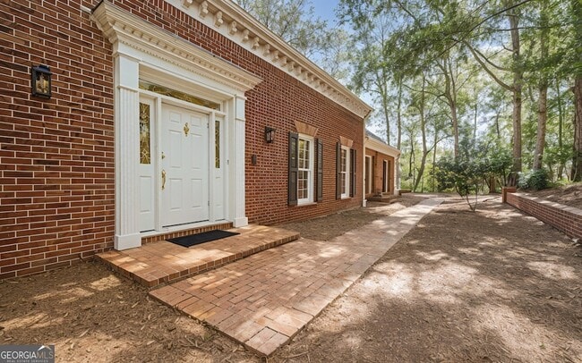 Building Photo - 80 Cliffcreek Trce NE