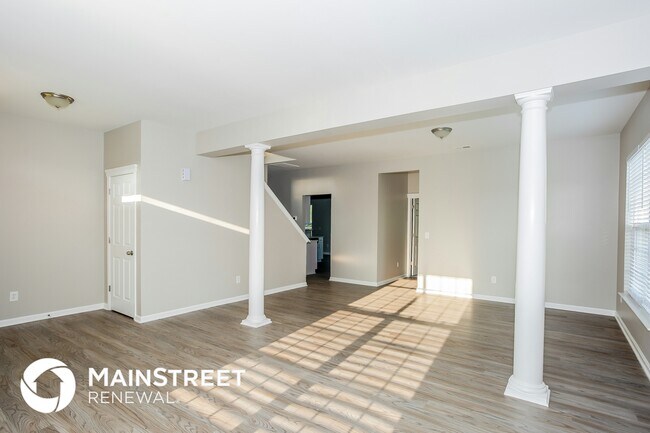 Building Photo - 6819 Blake Brook Dr