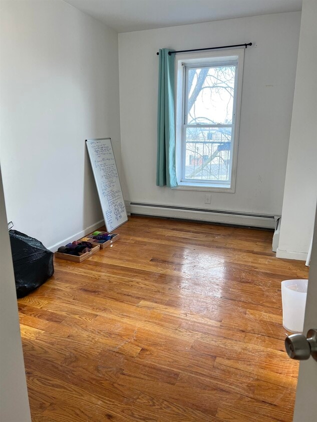 Building Photo - 215 Summit Ave