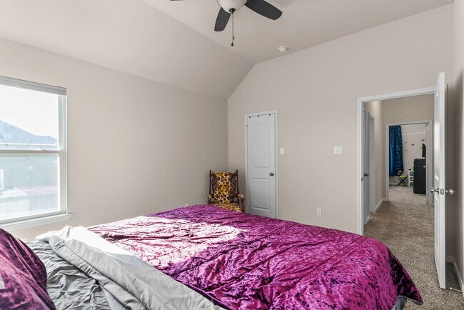 Foto del edificio - 3700 Addison St