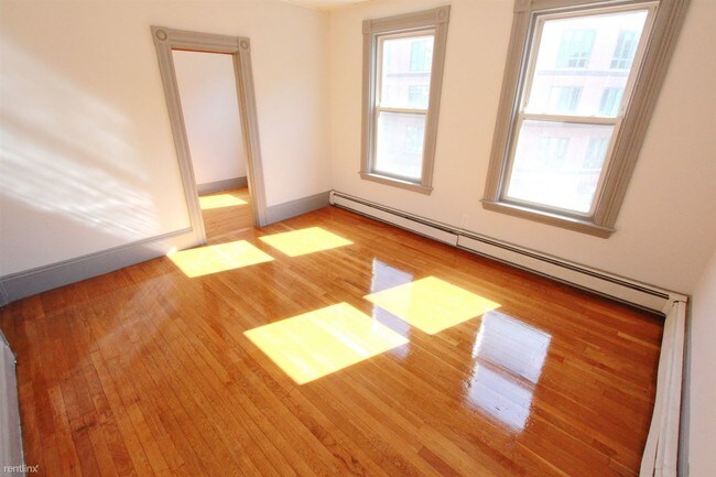 Foto del edificio - 2 br, 1 bath  - 159 Cambridge St Apt 2