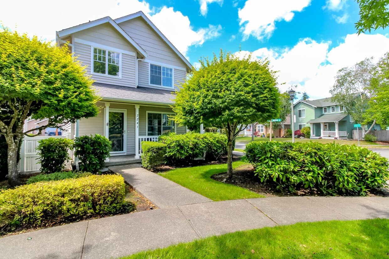 Primary Photo - Two Bedroom DuPont Home with AC