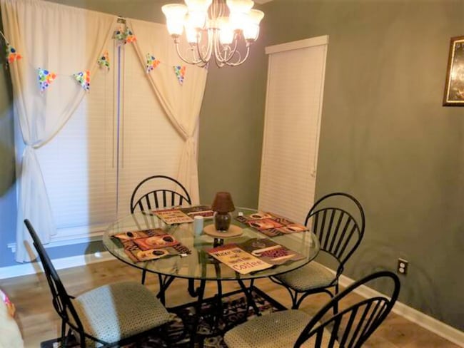 Foto del edificio - 4717 Delta Ridge Ct