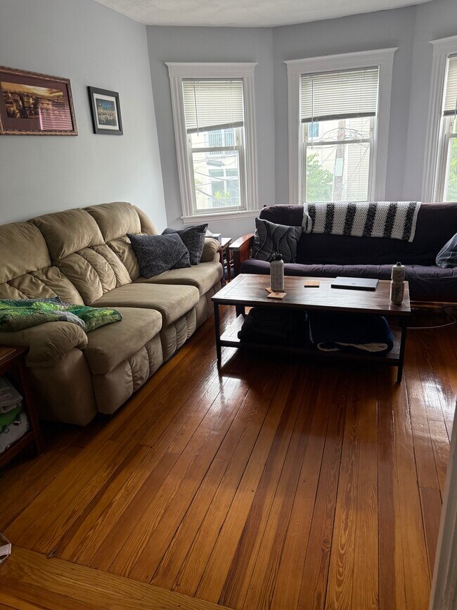 Sala de estar - 23 Fair Oaks St