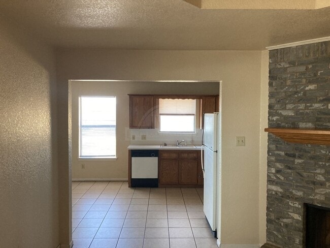 Building Photo - 2513 Bermuda Dr