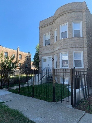 Foto del edificio - 6541 S Ingleside Ave