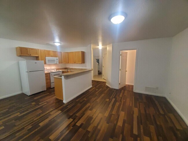 Building Photo - 3578 Deloy Dr