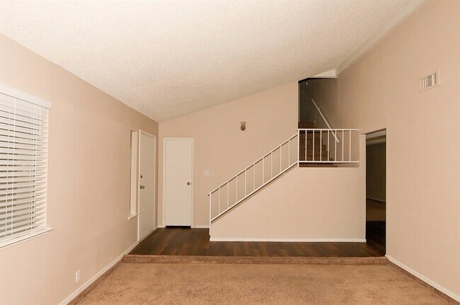 Foto del edificio - 3730 Grandview Pl
