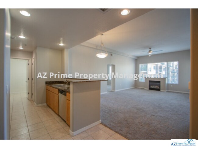 Building Photo - Absolutely stunning and rare opportunity t...