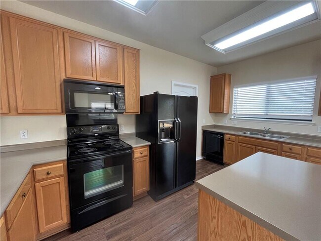 Foto del edificio - 1709 E Mesa Park Dr
