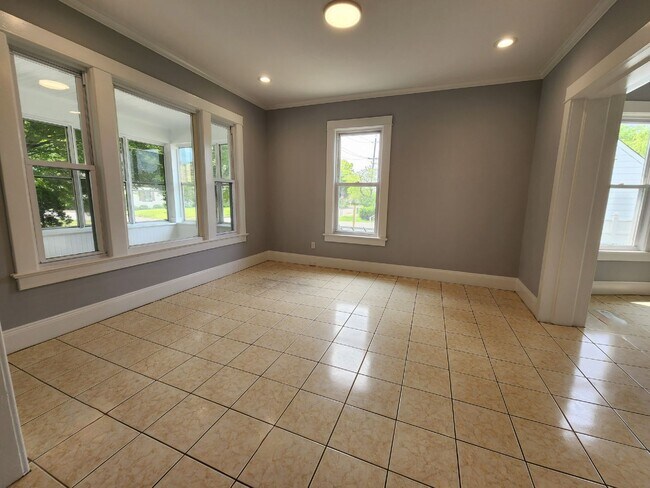 Foto del edificio - A Terrific Home For Your Family in Paramus