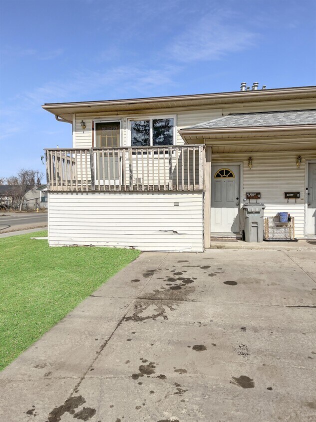 Photo principale - 10031 B 106 Ave.