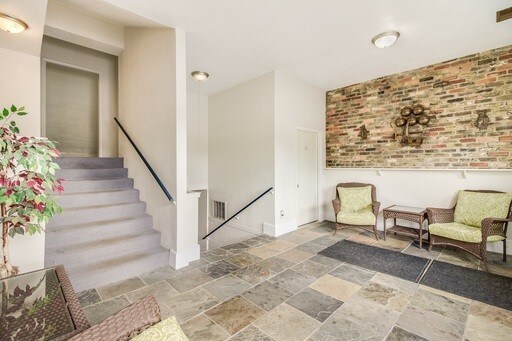 Foto del edificio - Parchment Manor (Brickstone River View Management LLC)