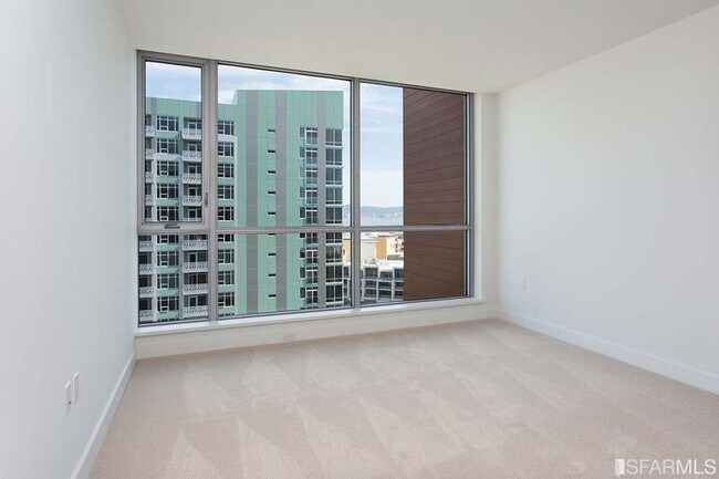 Foto del edificio - 708 Long Bridge Street