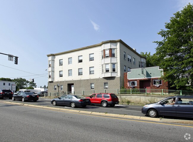 Building Photo - 505 Washington Ave