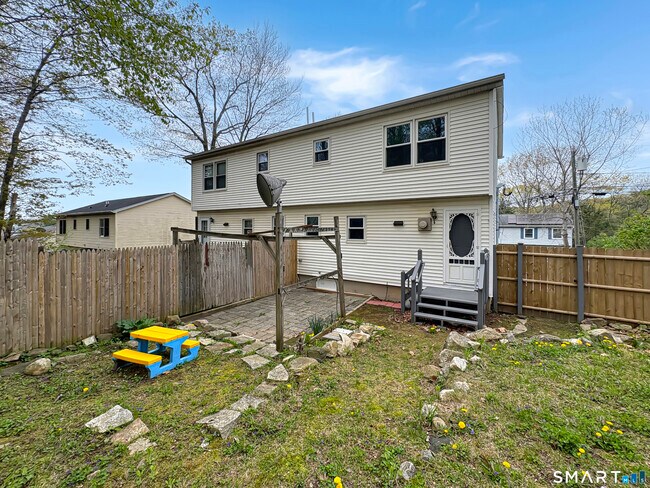 Building Photo - 58 Doman Dr