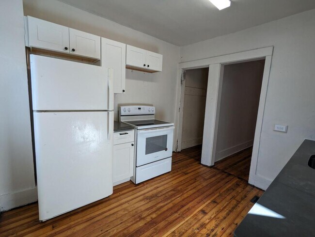 Foto del edificio - 7502 Bennett St