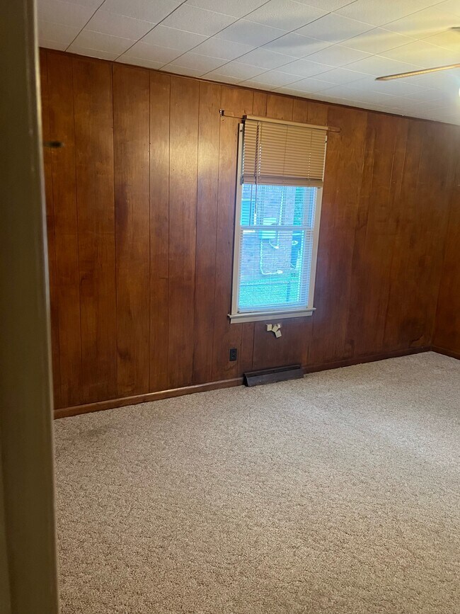 Downstairs BR 1 - 167 W Walnut St