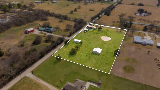 Foto del edificio - 9213 Wilson Rd
