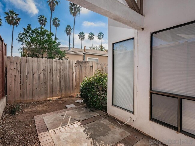 Building Photo - 1054 Opal St