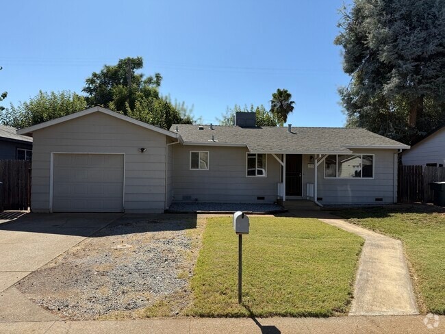 Building Photo - 3934 Mercury Dr