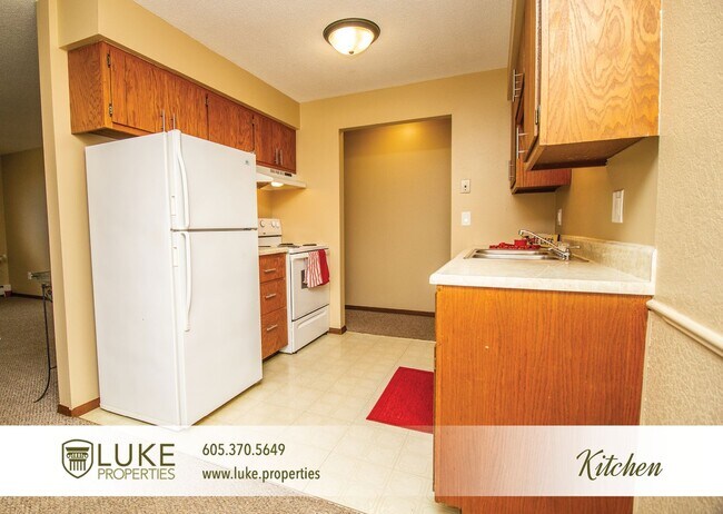 Foto del edificio - 2 bedroom apartment with attached garage