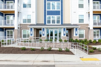 Building Photo - The Ironwood at Waldorf Station