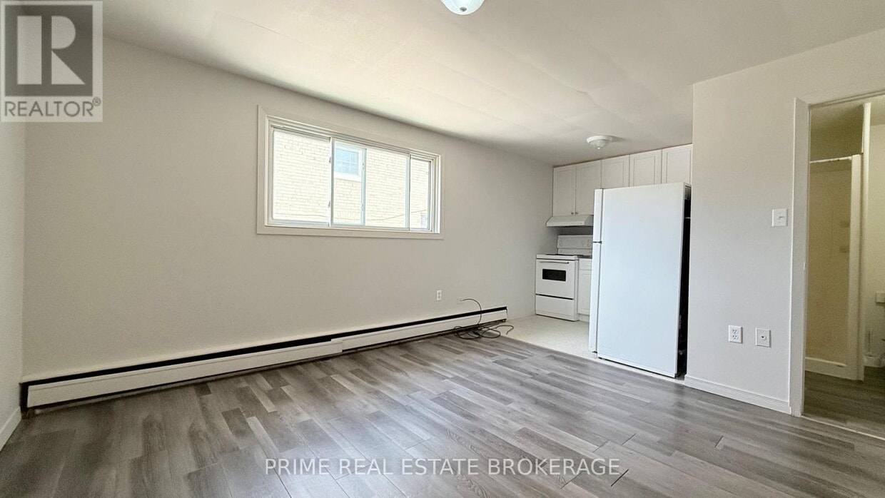 Photo principale - 146-146 Wellington St