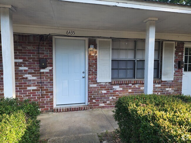 Building Photo - 6435 Open Rose Dr