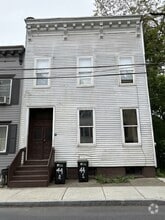Building Photo - 44 Osborne St