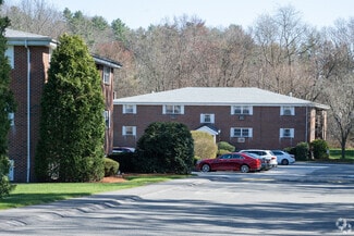 Building Photo - 39 Pleasant St