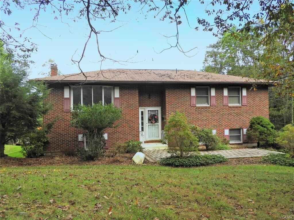 Primary Photo - 159 Deer Trail Dr