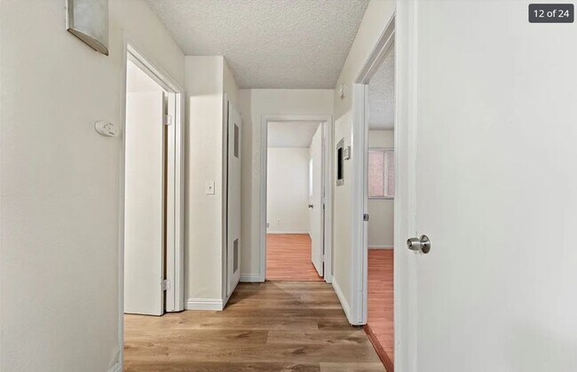 Foto del edificio - 1071 May Ln