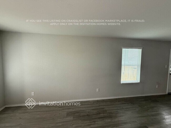 Building Photo - 10519 Varmus Dr