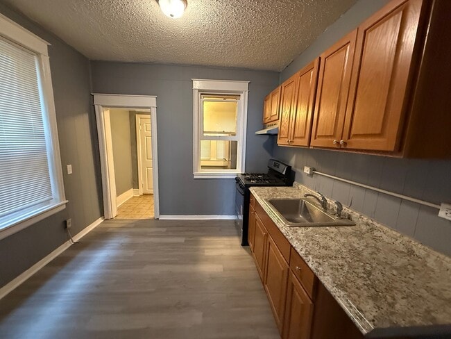 Foto del edificio - 2842 N Stillman St