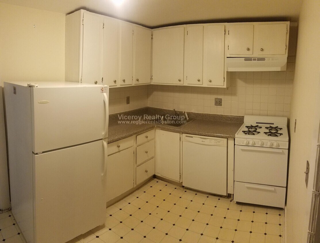 Primary Photo - 680 Massachusetts Ave