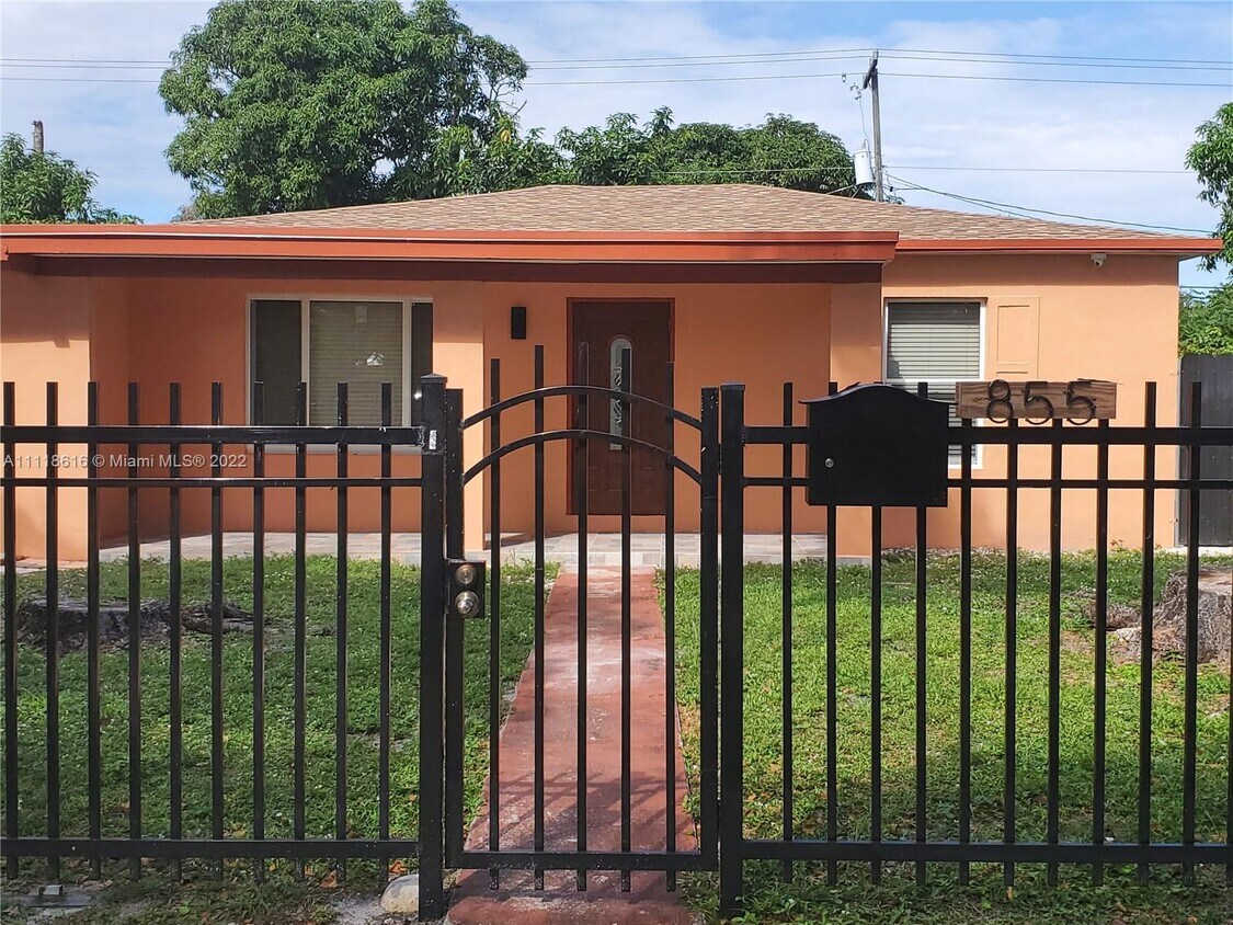 855 NW 126th St, North Miami, FL 33168 House for Rent in North Miami