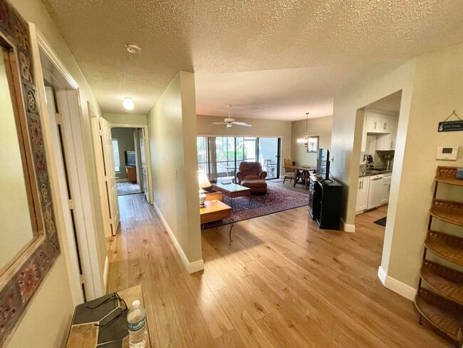 Building Photo - 12708 Shoreline Dr