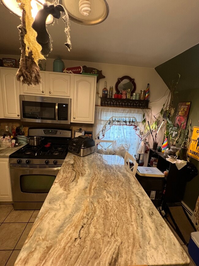 Building Photo - 39 Farquhar St