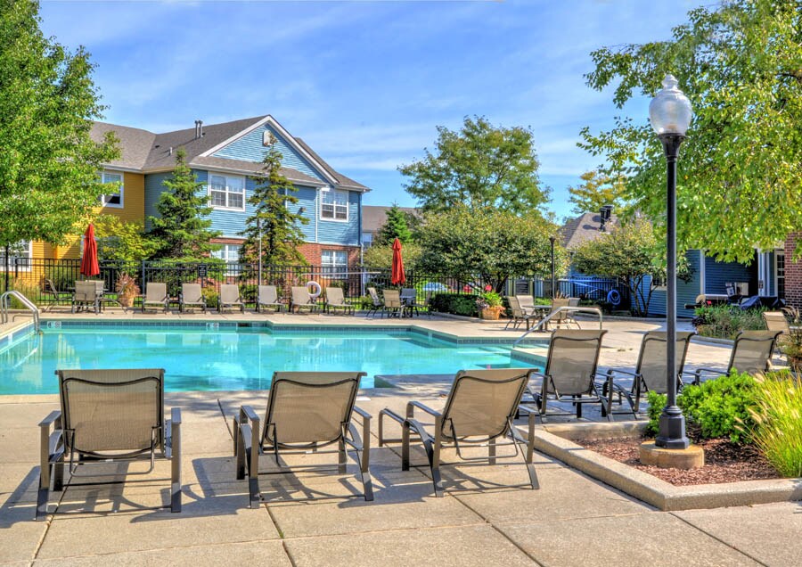 Glenmuir of Naperville Apartments Naperville, IL