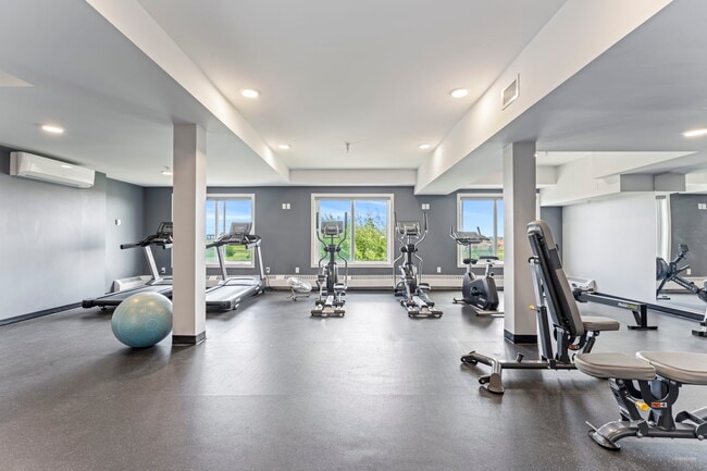 Building Photo - Chappelle 28